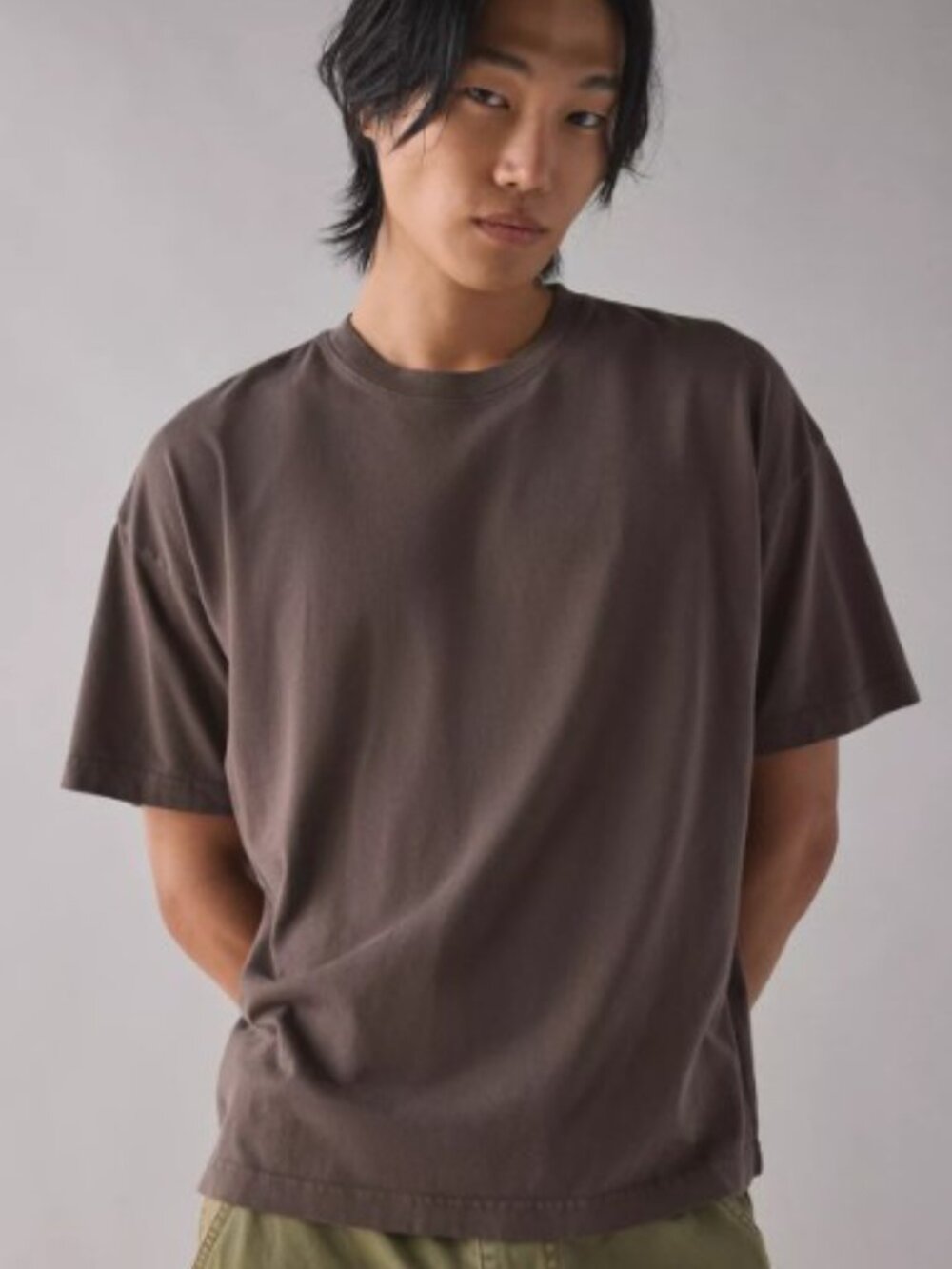 (UO-21) Urban Outfitters Standard Cloth Jump Shot Premium Heavyweight Cotton Tee